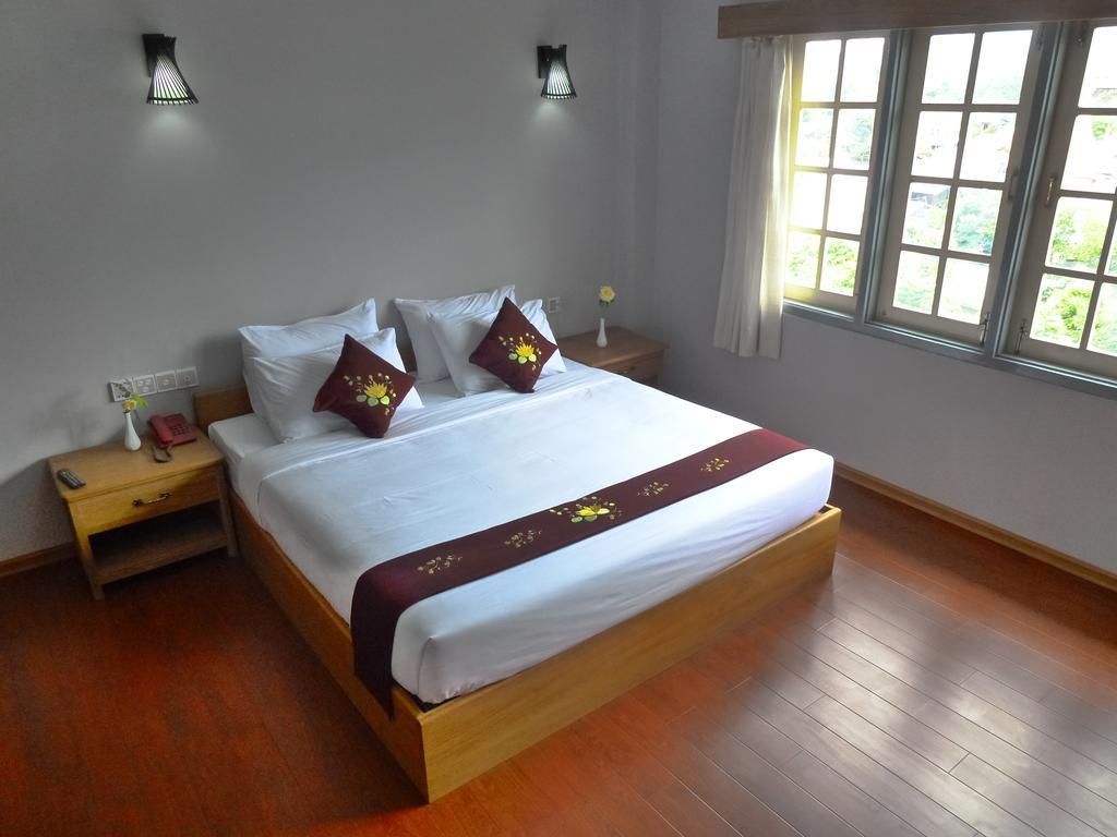 ניאונגשווה Golden Lotus Inle Hotel מראה חיצוני תמונה