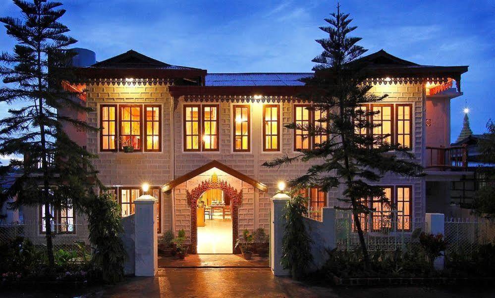 ניאונגשווה Golden Lotus Inle Hotel מראה חיצוני תמונה
